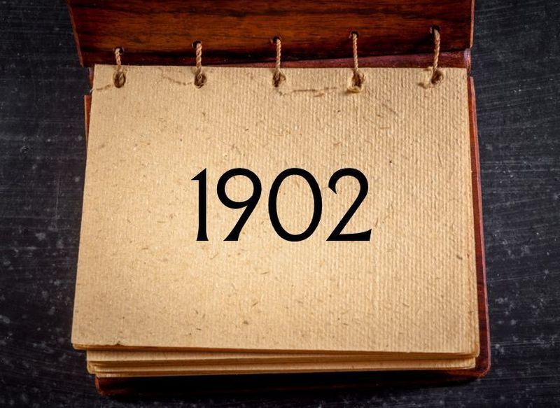 1902